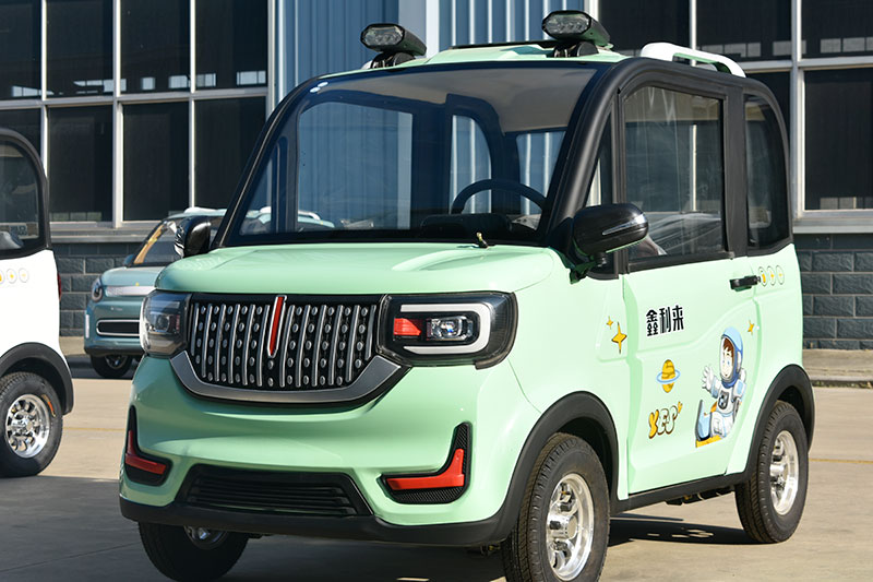 電動四輪車