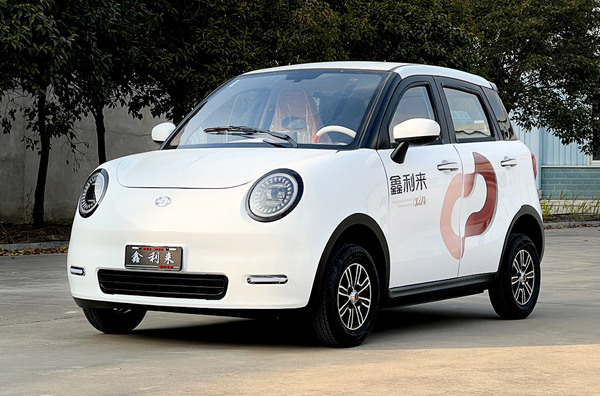 鑫利來四輪電動車