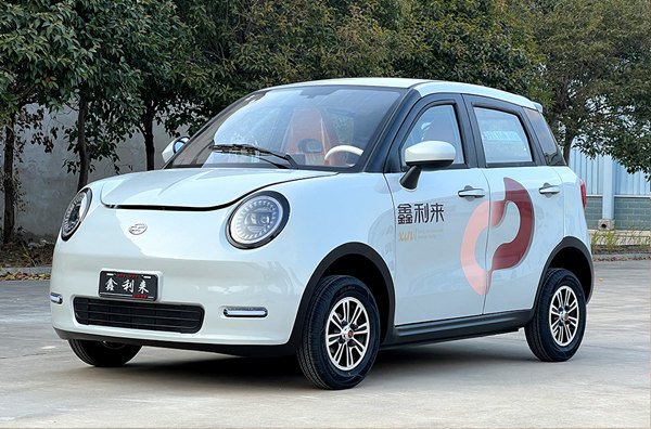 鑫利來四輪電動(dòng)車