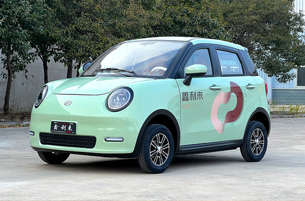 鑫利來四輪電動(dòng)車